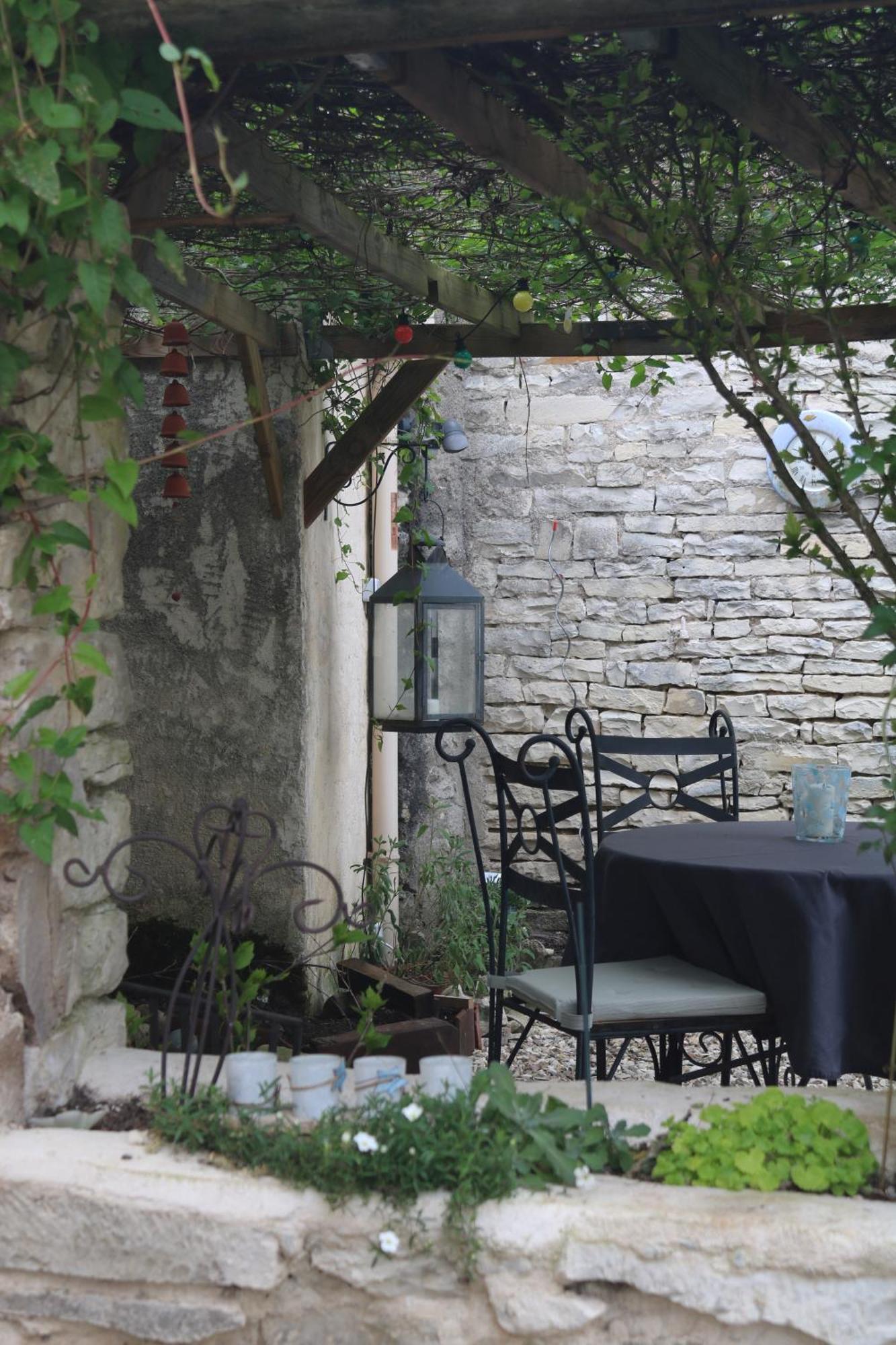 Repos 2 Etoiles Au Calme Pour Deux Lucy-sur-Cure Exterior foto